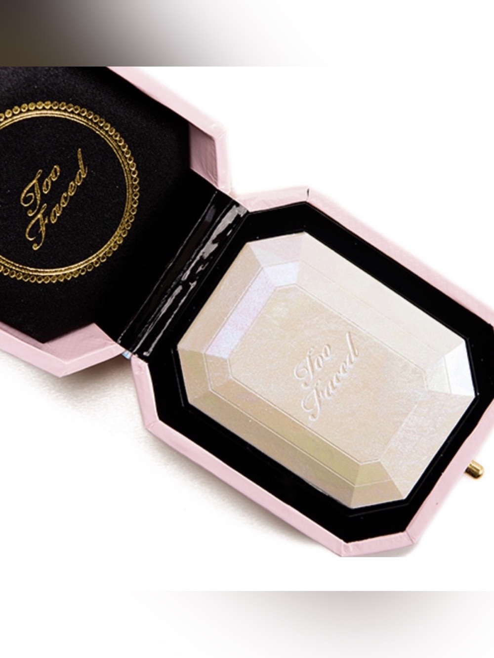 Too Faced Diamond Light Multi-Use Highlighter Compact - Picture 4 of 14